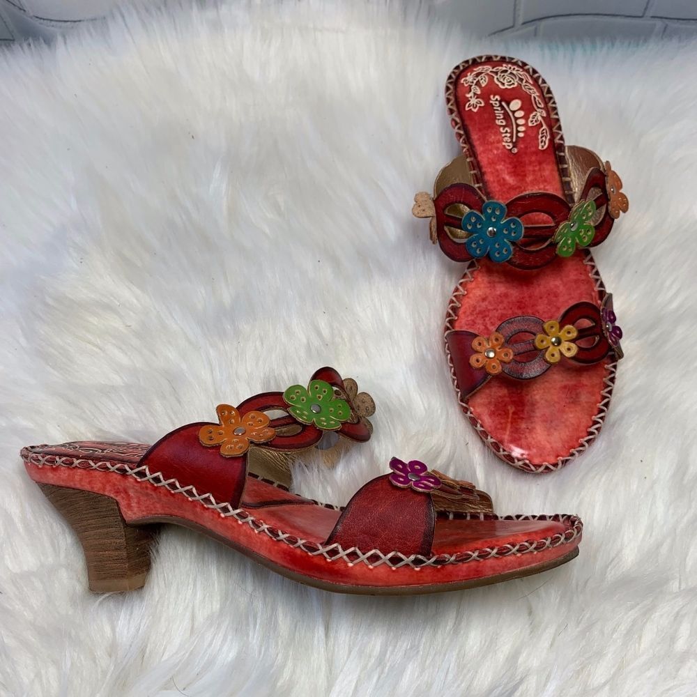 L'Artiste Spring Step Red Floral Slides‎